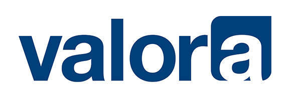 La imagen muestra el logo de Valora con el nombre de la marca en letras minúsculas azules, destacado en la feria de empleo 2019.