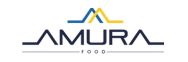 Logotipo de Amura Food con líneas azules y amarillas estilizadas sobre el nombre de la empresa en una fuente moderna, que recuerda a los colores vibrantes vistos en la feria de empleo 2019.