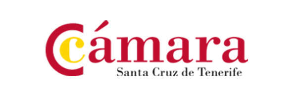 Logotipo de Cámara Santa Cruz de Tenerife, con el texto "Cámara" en rojo con acentos artísticos y "Santa Cruz de Tenerife" debajo. Se integra sutilmente un guiño a la Feria de Empleo 2019.