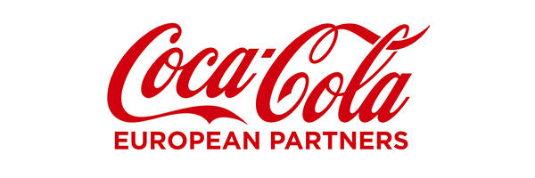 Logotipo rojo de "Coca-Cola European Partners" sobre fondo blanco, destacado en el Encuentro anual de RRHH 2018.