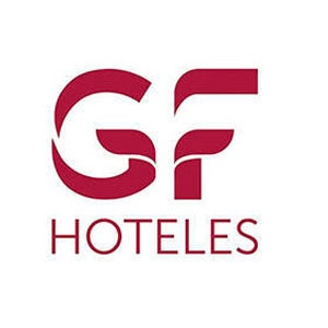 Logotipo de GF Hoteles, que presenta las estilizadas letras rojas "GF" encima de la palabra "HOTELES" en una fuente limpia y moderna. Un emblema de calidad entre las empresas asociadas a GEHOCAN.