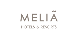 Logotipo de Meliá Hotels & Resorts con el texto "MELIÁ" en letra grande y "HOTELS & RESORTS" en letra más pequeña debajo, destacando su participación en Job Dating 2023.