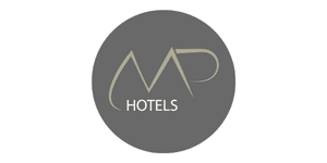 Logotipo circular gris con "MP" en letras estilizadas encima de la palabra "HOTELS", promocionando Job Dating 2023.