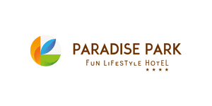 Logotipo de Paradise Park Fun Lifestyle Hotel que presenta un símbolo abstracto colorido y un texto con cuatro estrellas debajo, perfecto para nuestro evento Job Dating 2023.